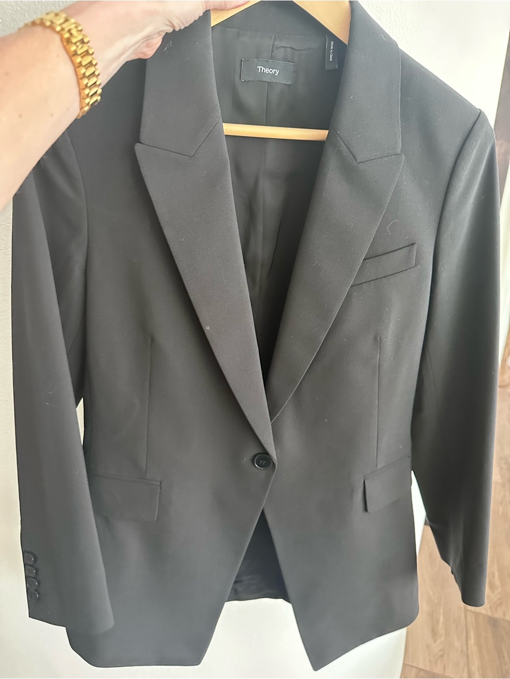 Theory Women’s Black Single-Button Blazer with Notch Lapel